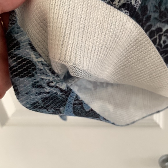 Northern Reflections dressy top, blue, black with tiny bling accents - Picture 10 of 11